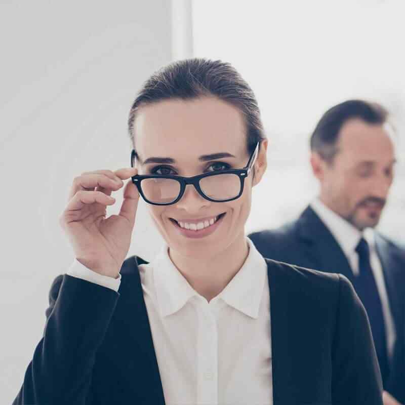 https://credsoftech.com/wp-content/uploads/2019/04/img-people-07.jpg